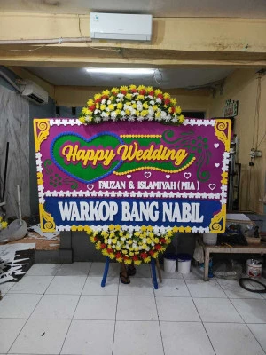 Papan Bunga di Periuk Jaya